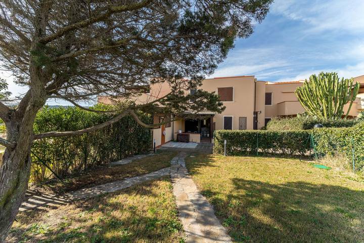 Villa 100 m from La Pelosa Beach with Garden and Terrace in Spiaggia La Pelosa, Stintino