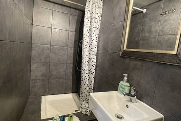 Bed & Breakfast for 3 People in Camden, London, Photo 2