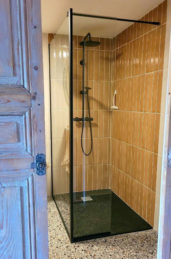 Double Room with Private Bathroom in Saint-Just-Saint-Rambert, Montbrison