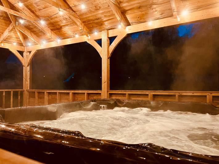 Holiday home for 8 people, with garden and hot tub, child-friendly - 1