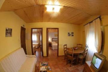 Casa Rural Con Piscina para 6 Personas en Colungo, Pirineo Aragonés, Foto 3