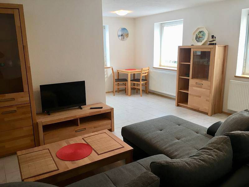 Ganze Ferienwohnung, Ferienwohnung für 3 Personen in Singen, Hegau