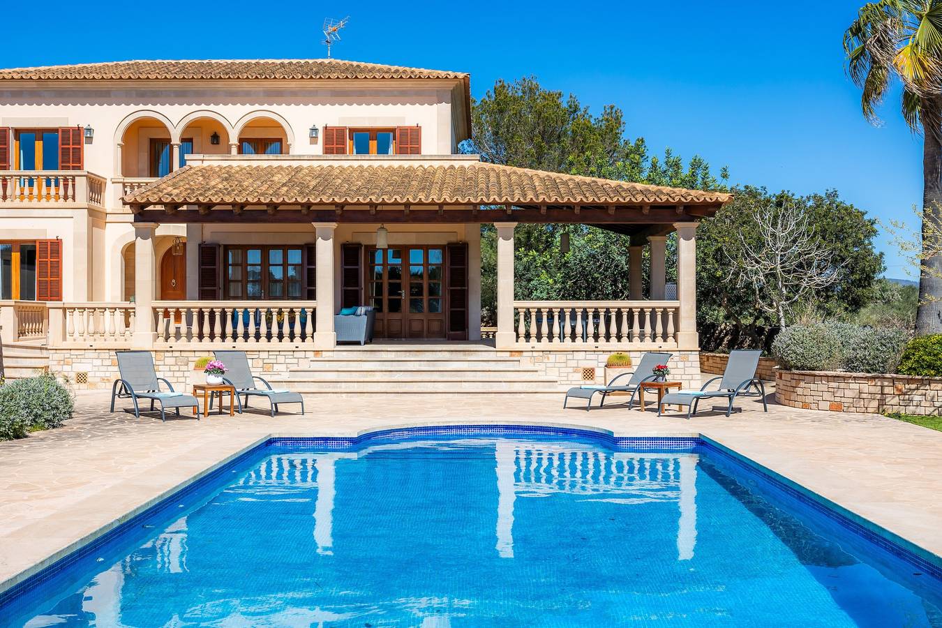 Villa Copinya Blanca à Santany avec piscine, jardin, Wi-Fi à 5 minutes de la plage in Cala Santanyí, Santanyí