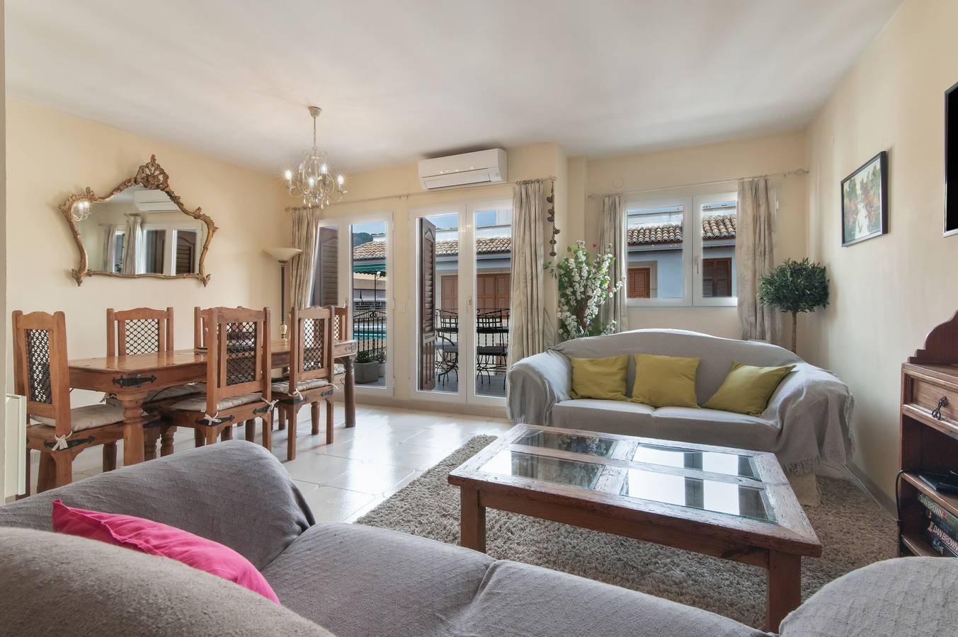Geheel appartement, Appartement 'Piso En Jávea Puerto' met zeezicht, wifi en airconditioning in Javea Port, Jávea