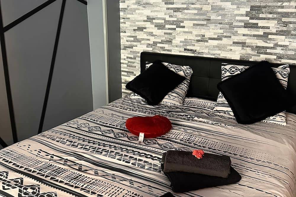 Entire apartment, Loveroom&spa in Tournon-sur-Rhône, Tournon-sur-Rhône region