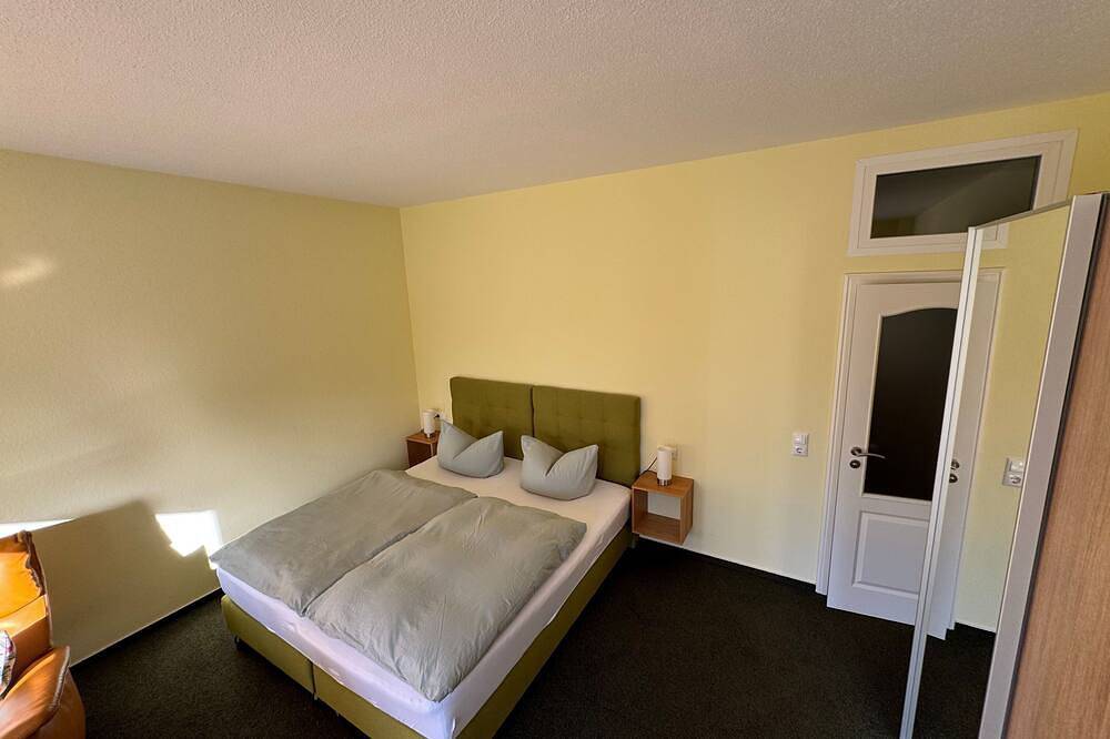 Double room 3 - Bed & Breakfast am Waldgürtel in Forst, Lausitz