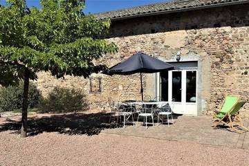 Gîte pour 10 personnes, animaux acceptés à Fleurie
