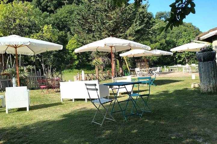 A cozy home nestled in the green hills, 4 km from the town center in Ascoli Piceno, Nationalpark Monti Sibillini