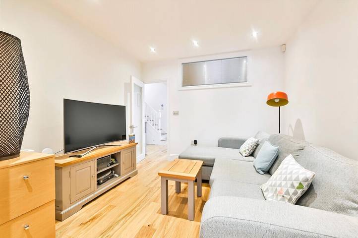 Apartment for 4 people, with balcony, with pets in Ealing