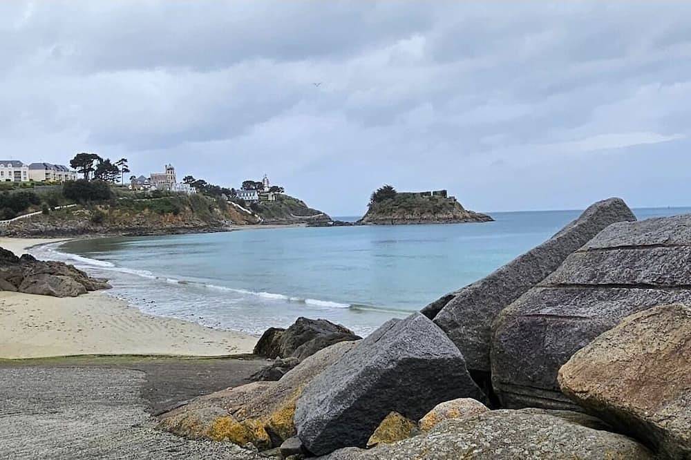 Appartement De Vacances pour 4 Personnes dans Saint-Quay-Portrieux, Côte de Goëlo