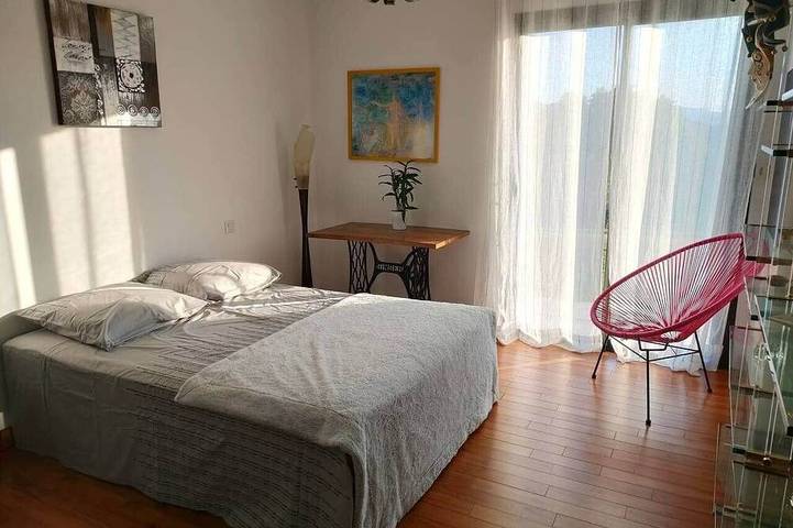 Location de vacances pour 8 personnes, avec jacuzzi et jardin à Bédarieux - 2