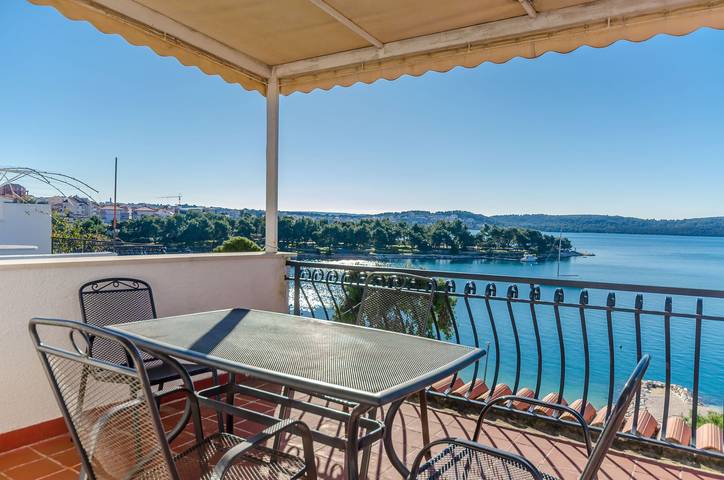 Apartament wakacyjny dla 4 osób w Trogir