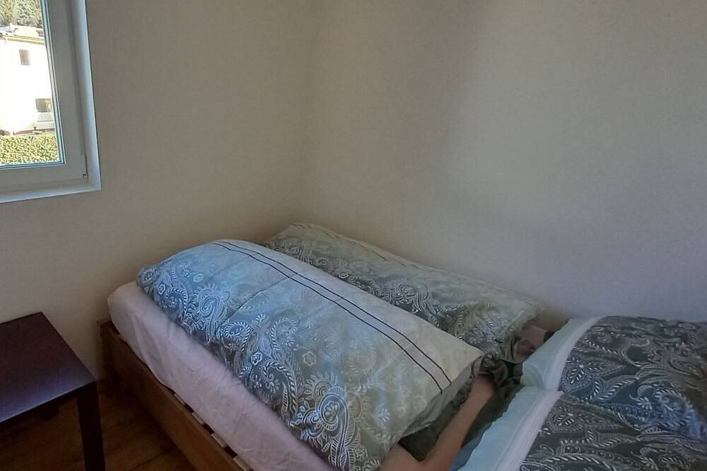 Ganze Wohnung, Gästewohnung \"Vinothek im Piestingtal\" - 1 bis 6 Personen - 5mn von der A2 in Markt Piesting, Wiener Alpen in Niederösterreich