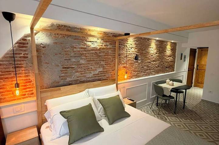 Refined structure in Milazzo, designed to experience an exclusive stay. in Milazzo, Province de Messina