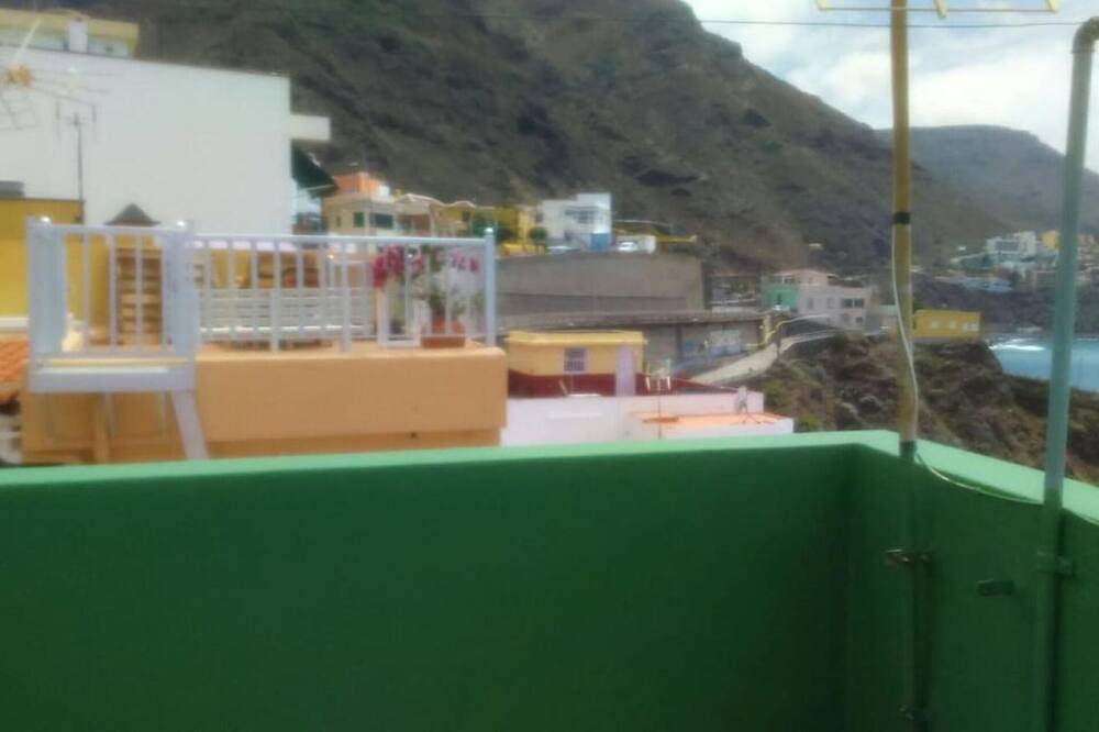 Apartamento entero, Surfing the Blue I by Tor in Punta del Hidalgo, San Cristóbal de La Laguna