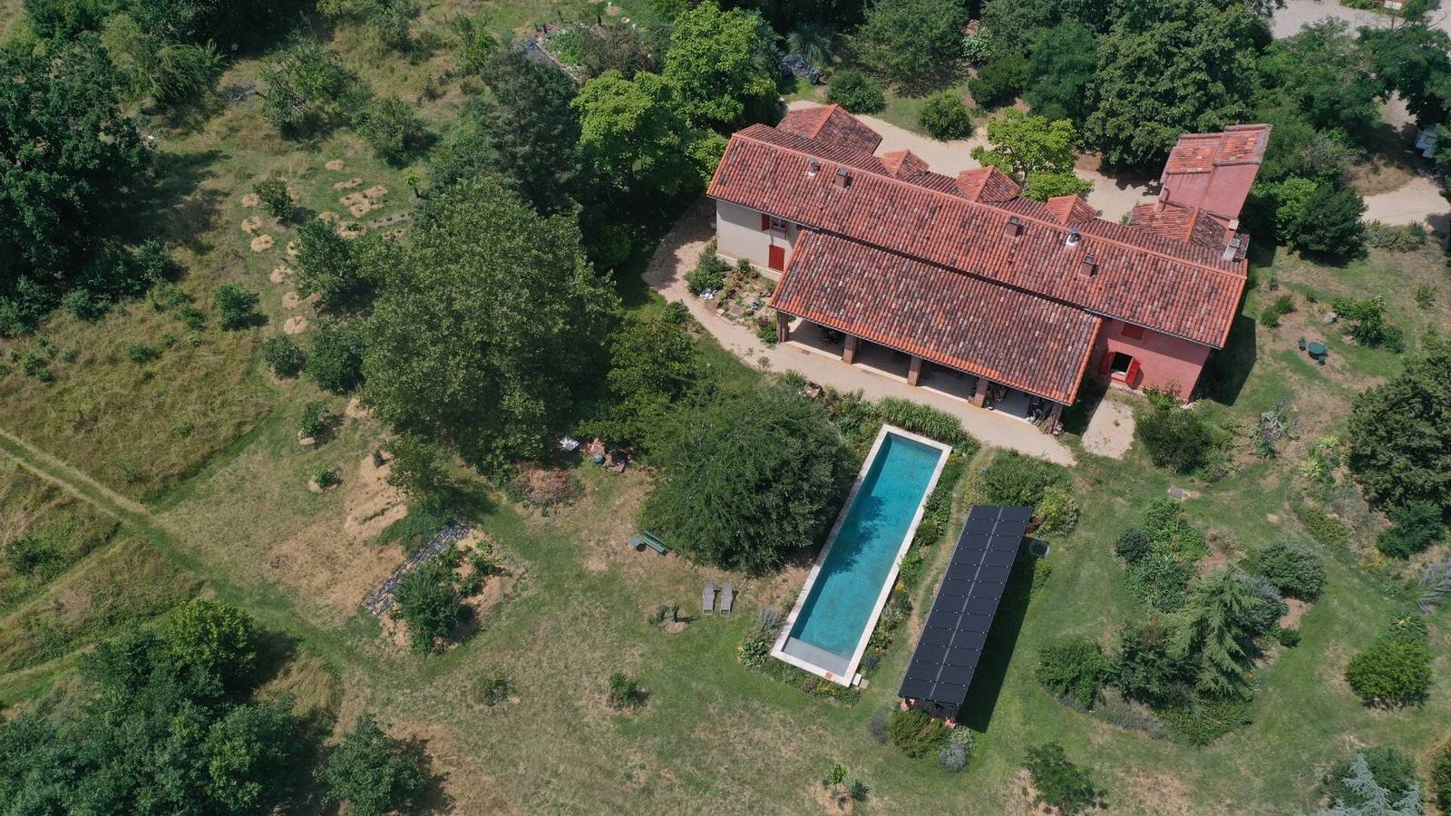 Maison de vacances « Le Galet du Chant du Buc » avec piscine partagée, jardin privé et Wi-Fi in Marssac-sur-Tarn, Région d'Albi
