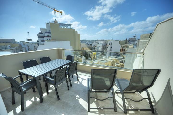 Gîte pour 4 personnes, avec balcon dans Gzira - 2
