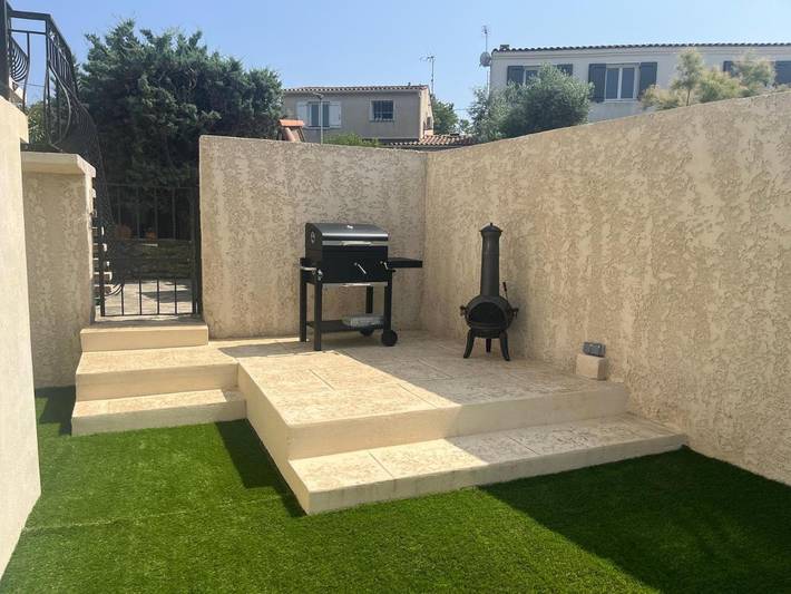 Location de vacances pour 9 personnes, avec piscine et jardin à Lançon-Provence - 2