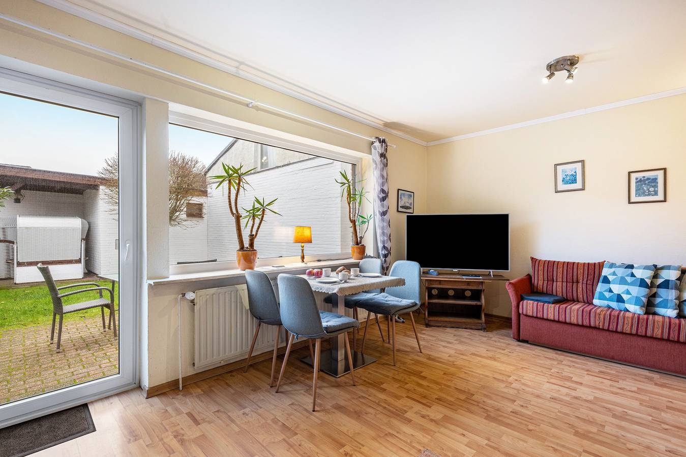Ganze Wohnung, Ferienwohnung 'Westerland Kampstraße Erdgeschoss' mit privater Terrasse, privatem Garten und Wlan in Westerland, Sylt (Gemeinde)