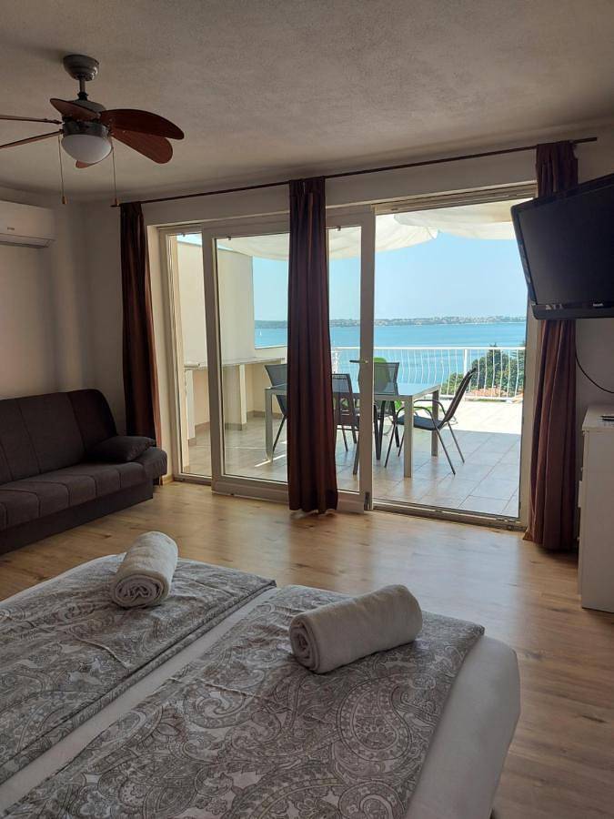 Apartament wakacyjny dla 3 osób, z widok i taras w Portoroz