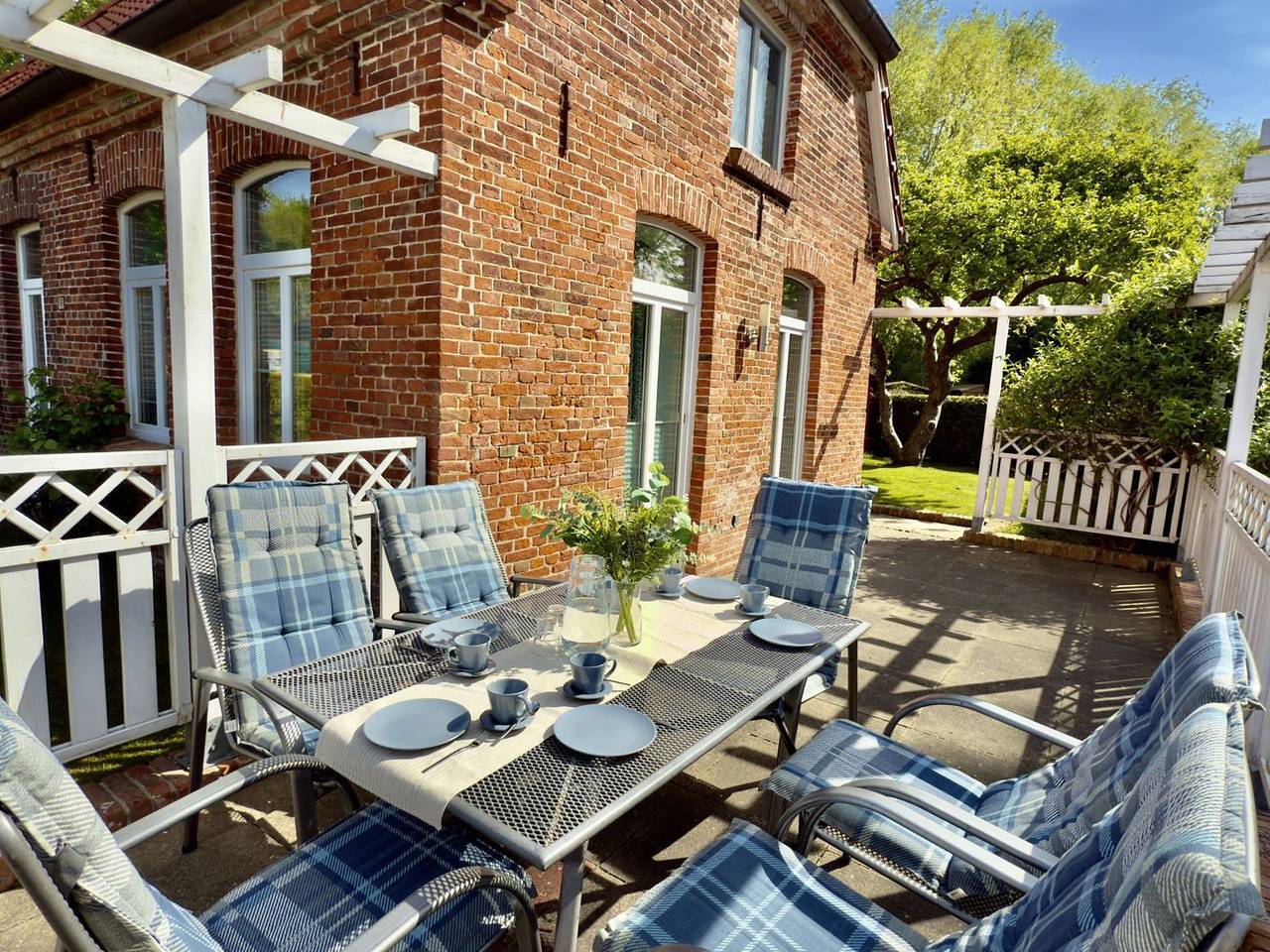 "Dat Fischerhus – Idyllische Auszeit im Grünen mit Terrasse & Strandkorb!" in Horumersiel, Wangerland