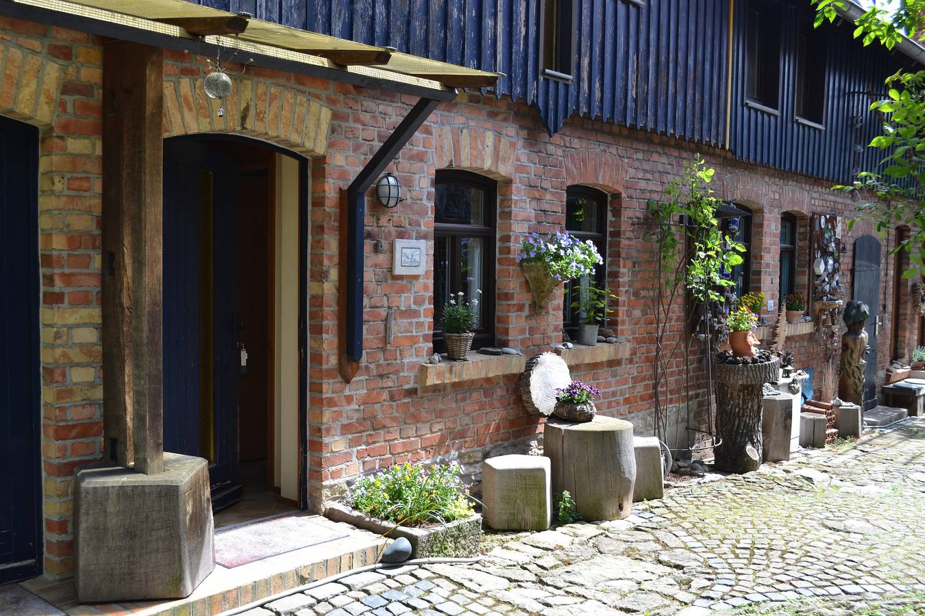 Entire holiday apartment, Abh Am Blauen Hof - 1. Ferienwohnung auf zwei Etagen, 40qm, 1 Wohn-/Schlafzimmer, max. 2 Personen in Weimar, Weimar region