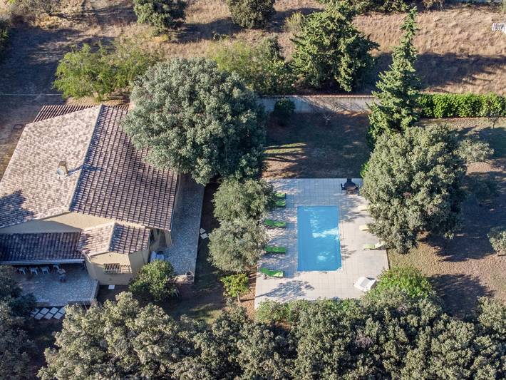 Villa pour 8 personnes, avec Terrasse et Jardin