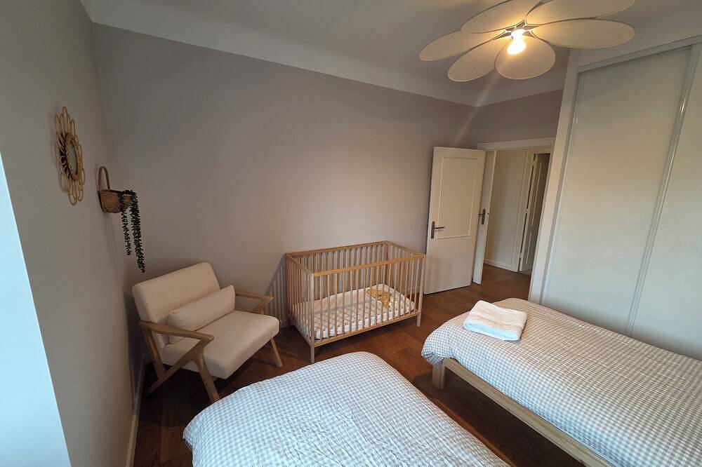 Appartement entier, Idéal pour découvrir le Pays Basque:appartement cosy, terrasse et vue magnifique in Mendionde, Région de Bayonne
