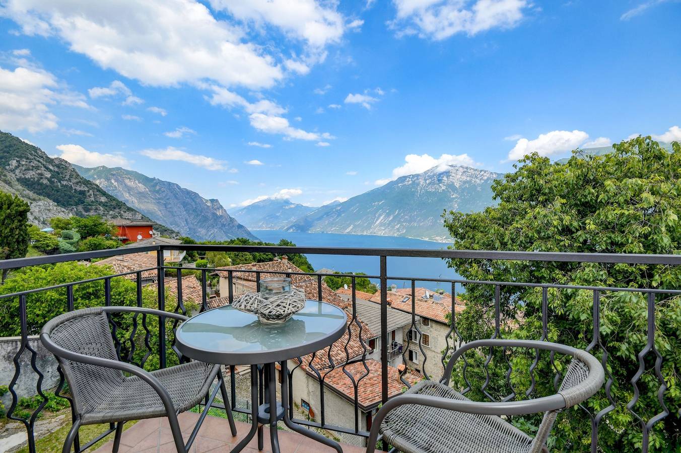 Appartamento intero, Appartamento 'Casa Doss' con vista lago, terrazza privata e Wi-Fi in Tremosine, Prealpi Gardesane