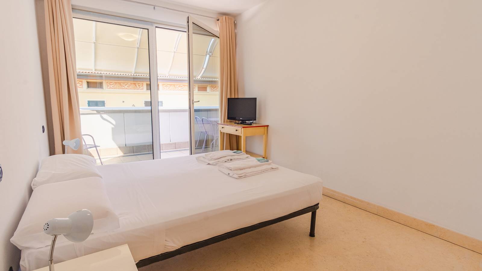 Appartement entier, Appartement de vacances pour 4 personnes avec piscine in Rivoltella del Garda, Desenzano del Garda