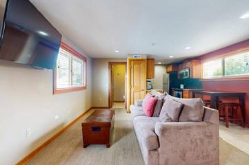 Hôtel pour 4 personnes, avec vue ainsi que terrasse et piscine à Chelan