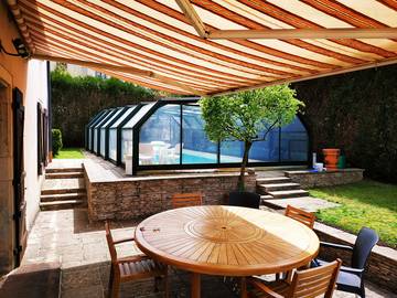 Appartement de vacances pour 6 personnes, avec jardin et terrasse ainsi que jacuzzi et piscine en Bourgogne-Franche-Comté