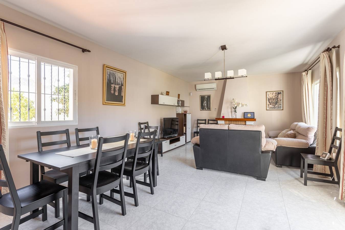 Holiday Home ‘Villa Eden Nerja’ with Mountain View, Pool, Garden & Terraces in Playa de Burriana, Nerja