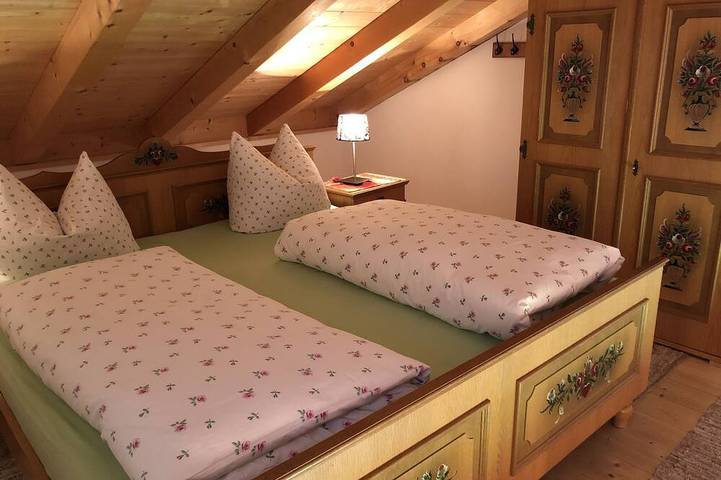 Hütte für 3 Personen, mit Terrasse und Garten in Bayrischzell