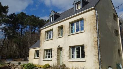 Cottage pour 2 personnes, avec jardin à Brandivy