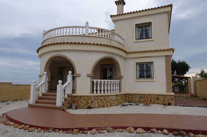 Location de vacances pour 10 personnes, avec Balcon et Jardin à Monforte del Cid