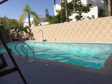 Gîte pour 4 personnes, avec jardin ainsi que piscine et vue à Ashdod