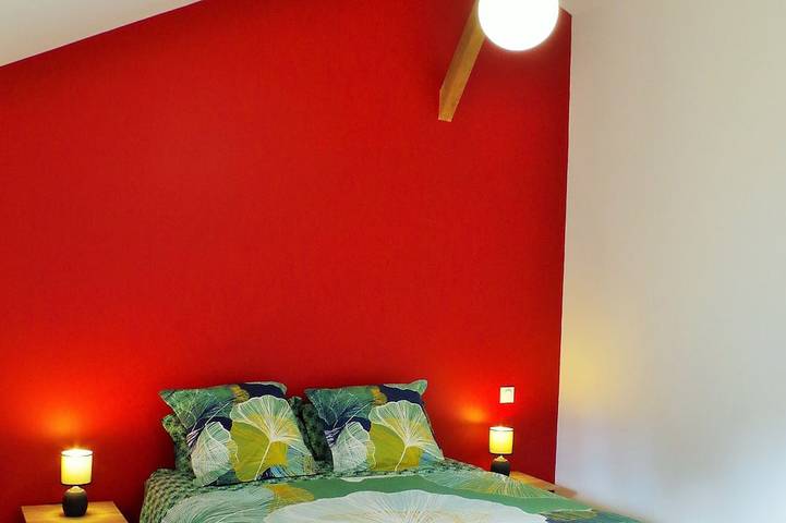 Location de vacances pour 7 personnes, avec jardin à Lugny - 4