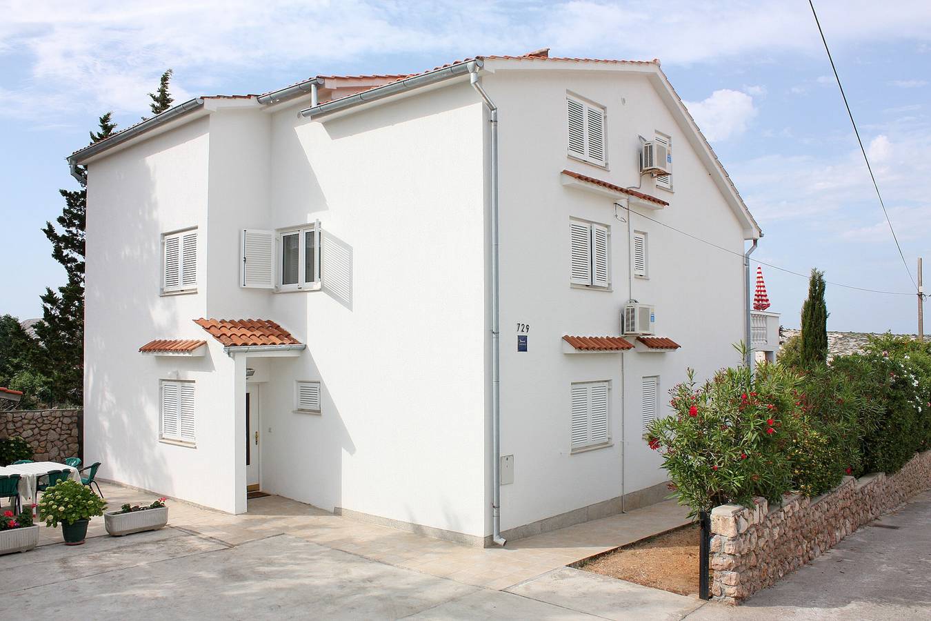 Geheel appartement, Tweekamerappartement met terras en uitzicht op zee Barbat, Rab -a in Barbat na Rabu, Rab