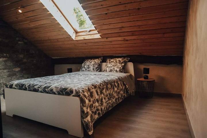 Location de vacances pour 6 personnes, avec vue et terrasse à Wéris - 4