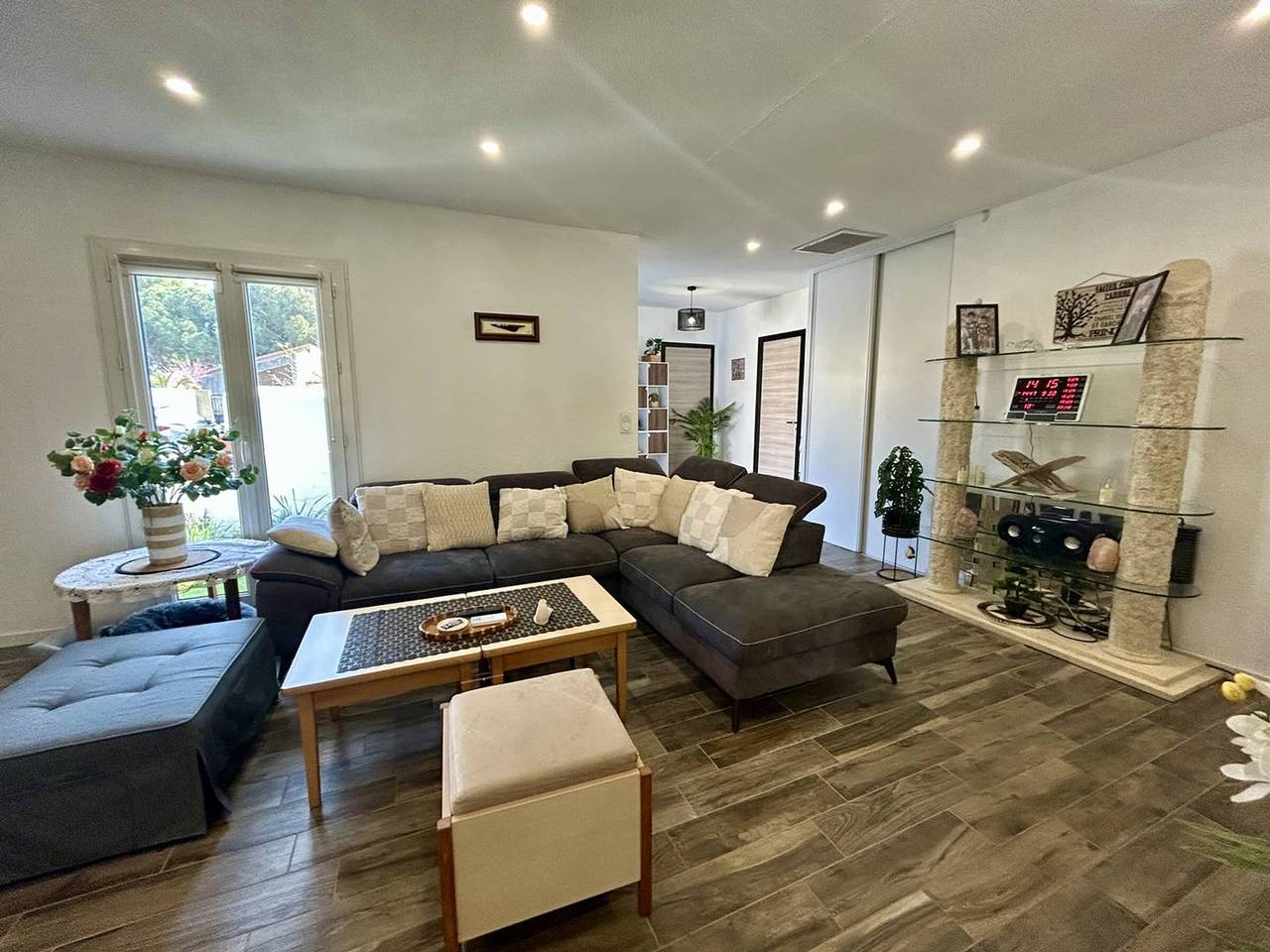 Villa con piscina y aire acondicionado - 6 pers. in Saint-Cyprien-Plage, Saint-Cyprien