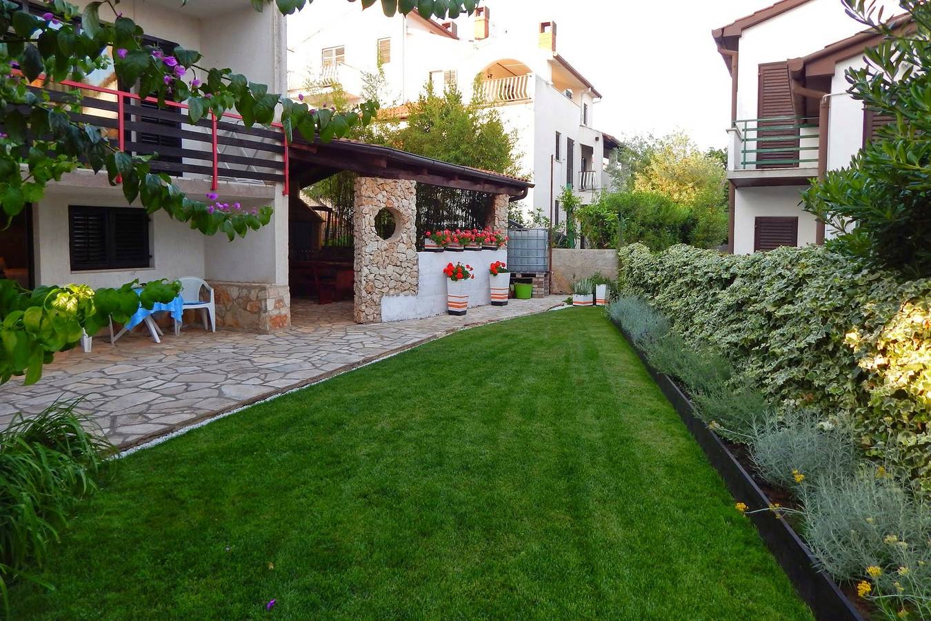 Ganze Wohnung, 1-Zimmer-Ferienwohnung mit Terrasse Pjescana Uvala, Pula A-7349-b in Pjescana Uvala, Südküste Istrien
