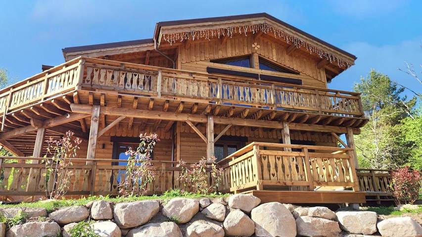 Location de vacances pour 4 personnes, avec terrasse, animaux acceptés à Liézey