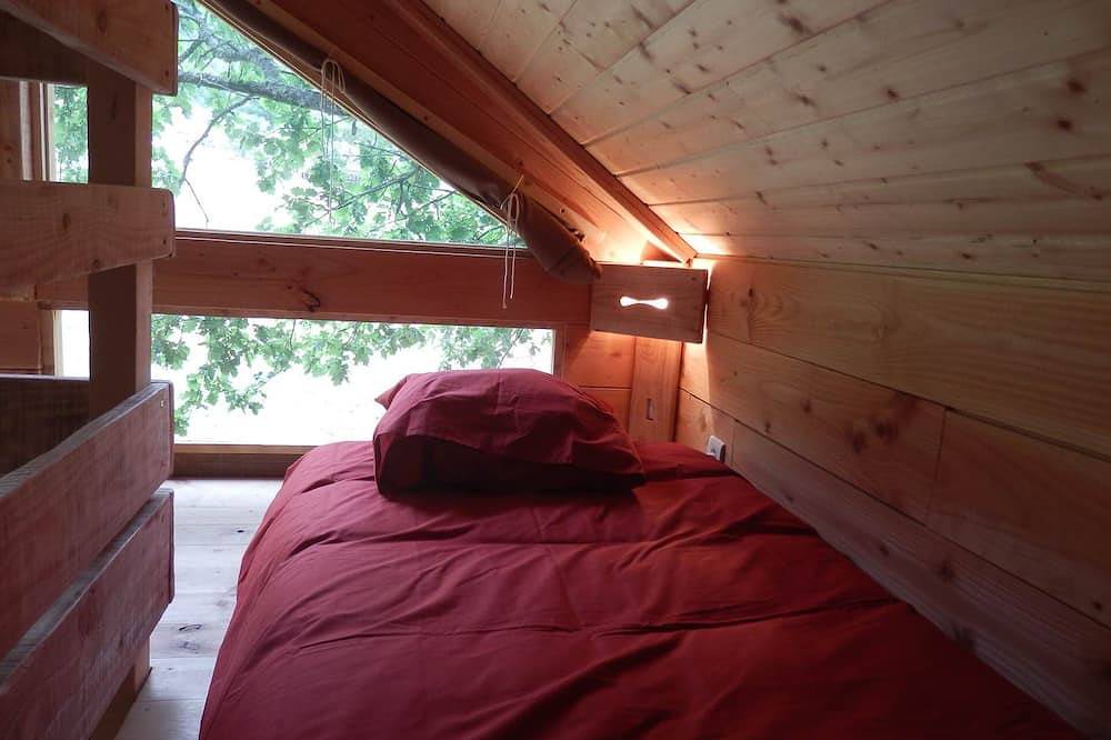 Cabane écolodge chambre d'hôtes insolite in Broye, Région d'Autun