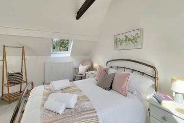 Log Cabin for 4 People in Minehead, Exmoor, Photo 3