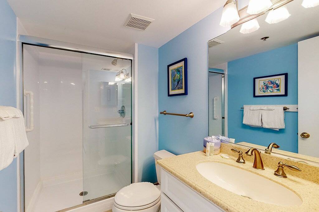 Ganze Wohnung, Sea Colony Oceanside Condo w/Private Washer and Dryer, Free Wifi, & Shared Pool in Sea Colony, Middlesex Beach