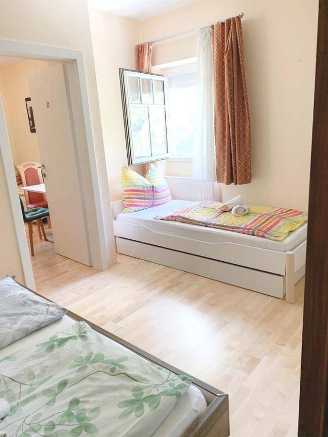 Hotel für 2 Personen, mit Balkon und Terrasse sowie Ausblick in Klosterneuburg - 3