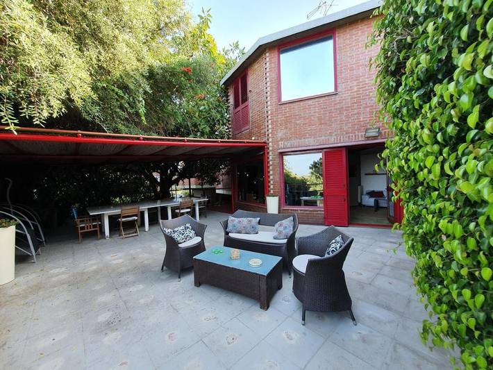 Location de vacances pour 8 personnes, avec piscine ainsi que jardin et vue à Aci Castello - 3