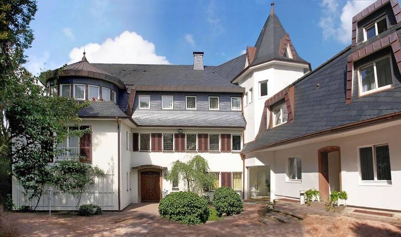 Hôtel pour 5 personnes, avec Terrasse et Jardin à Düsseldorf