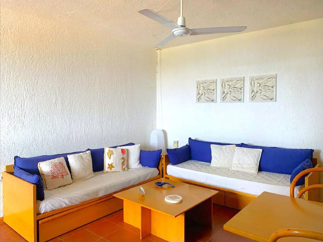 Entire apartment, Apartment in Olbia with shared garden in Cugnana Verde, Olbia